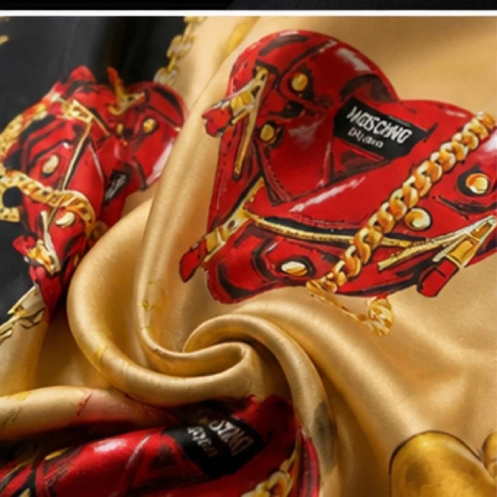 NWT MOSCHINO Silk Red/Black/Gold Heart Print Medium Square Scarf Made In Italy
